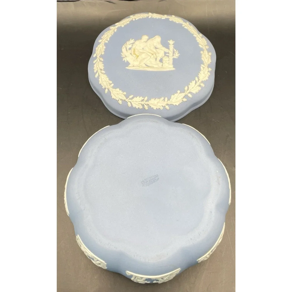 Vintage WEDGWOOD England Blue Jasperware AESCULAPIUS 5